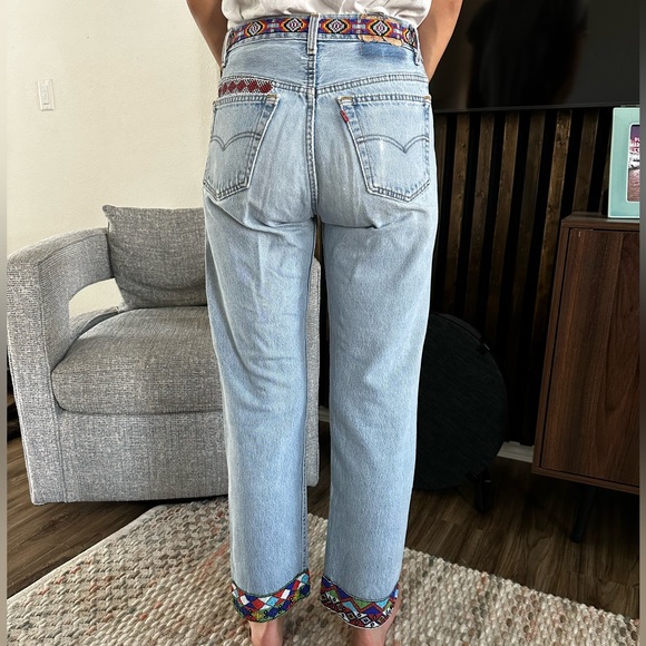 VINTAGE Buzz 18 Reworked Levi’s 501s - Beaded Embellished Jeans from the 90s - Picture 12 of 16